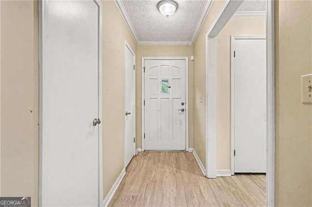 4238 Rocky Ledge Way, Snellville, GA 30039
