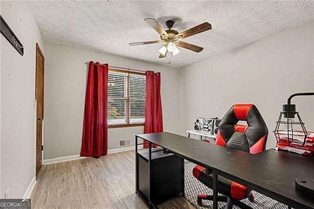 4238 Rocky Ledge Way, Snellville, GA 30039