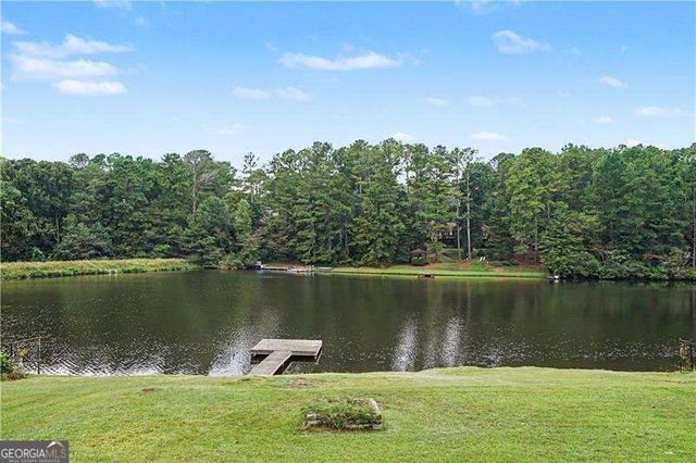 4238 Rocky Ledge Way, Snellville, GA 30039