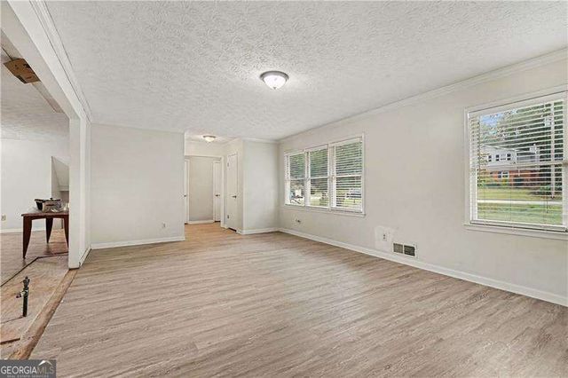 4238 Rocky Ledge Way, Snellville, GA 30039