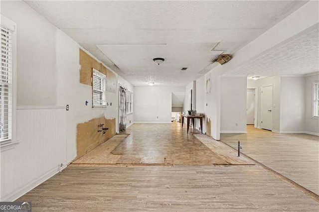 4238 Rocky Ledge Way, Snellville, GA 30039