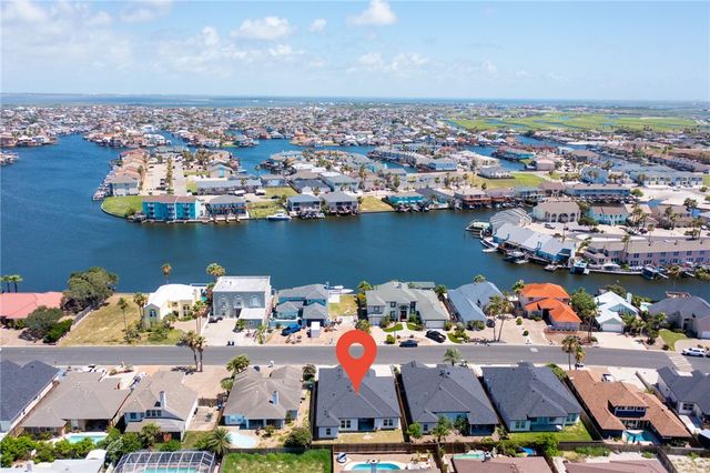 13833 Hawksnest Bay Dr, Corpus Christi, TX 78418
