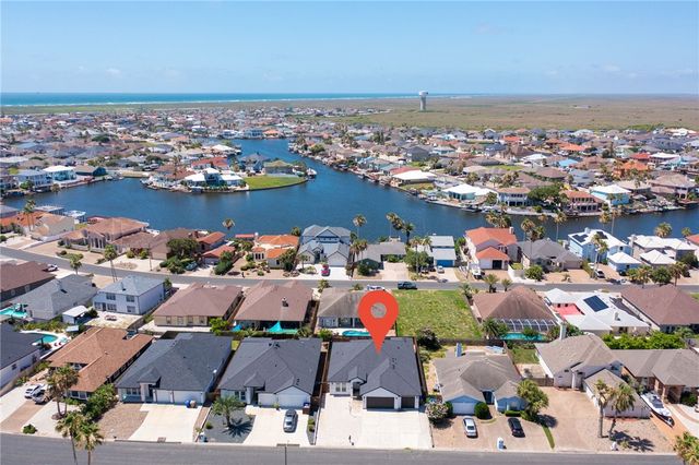 13833 Hawksnest Bay Dr, Corpus Christi, TX 78418