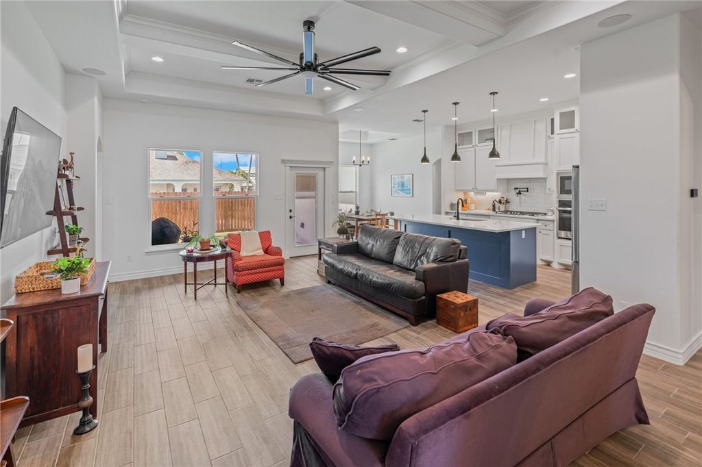 13833 Hawksnest Bay Dr, Corpus Christi, TX 78418 — photo 5