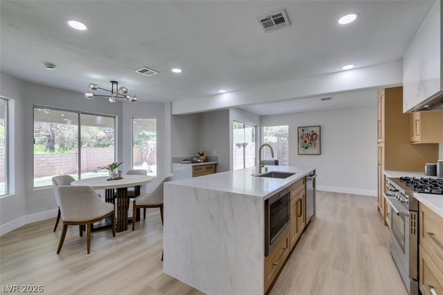 2729 Fire Water Court, Las Vegas, NV 89117