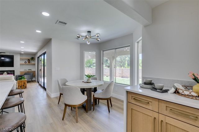 2729 Fire Water Court, Las Vegas, NV 89117