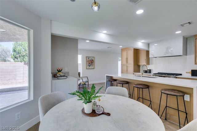 2729 Fire Water Court, Las Vegas, NV 89117