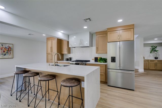 2729 Fire Water Court, Las Vegas, NV 89117
