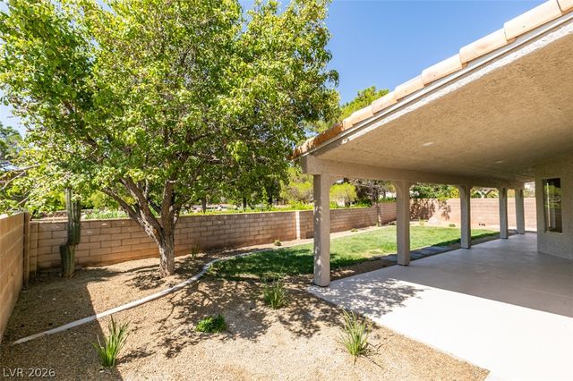 2729 Fire Water Court, Las Vegas, NV 89117