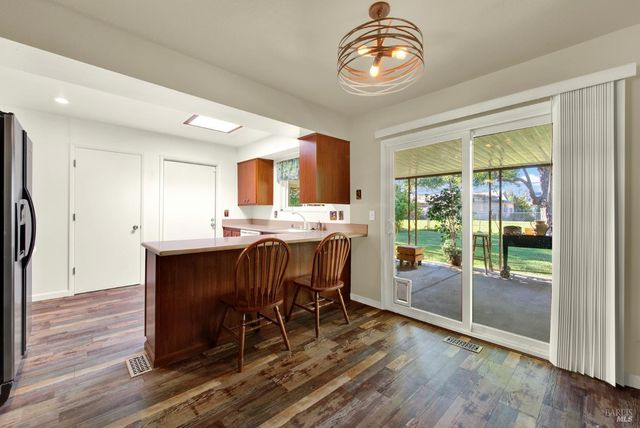 171 Mckinley Cir, Vacaville, CA 95687