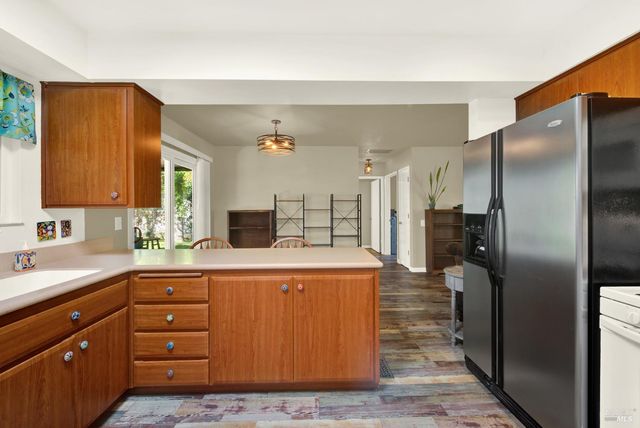 171 Mckinley Cir, Vacaville, CA 95687