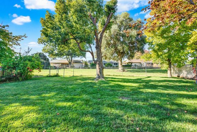 171 Mckinley Cir, Vacaville, CA 95687