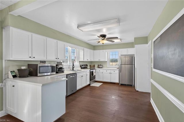2101 Manning RD, Suffolk, VA 23434
