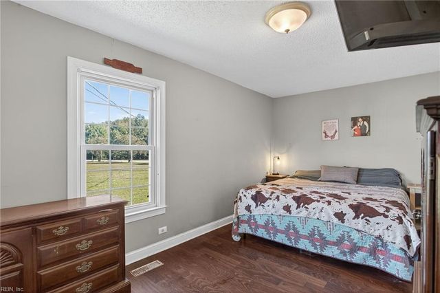 2101 Manning RD, Suffolk, VA 23434