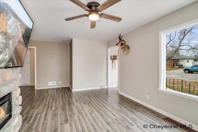 2123 E 18TH ST, Cheyenne, WY 82001