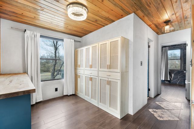 2108 Jones Cir, Nashville, TN 37207