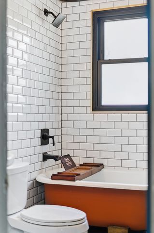 2108 Jones Cir, Nashville, TN 37207