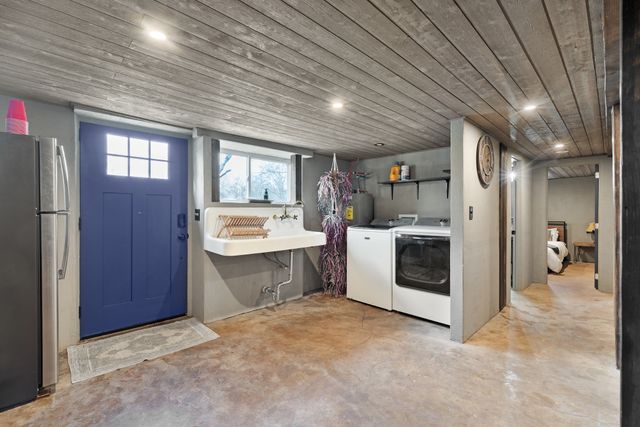 2108 Jones Cir, Nashville, TN 37207