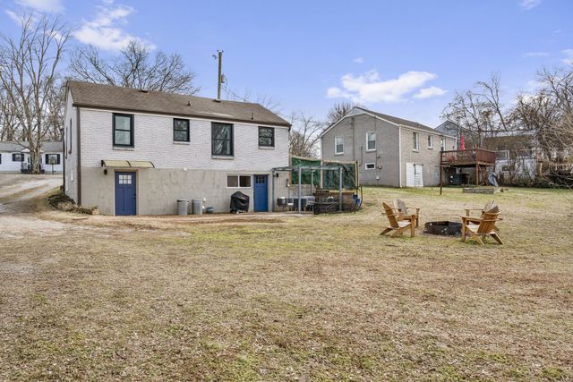 2108 Jones Cir, Nashville, TN 37207