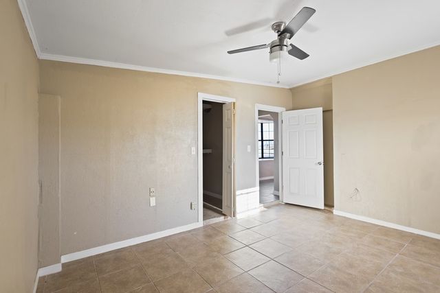 423 Mountain View Rd, Alpine, TX 79830