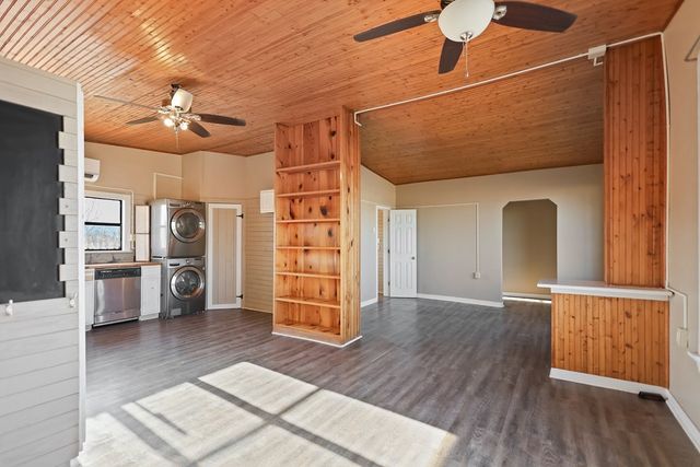 423 Mountain View Rd, Alpine, TX 79830