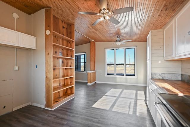 423 Mountain View Rd, Alpine, TX 79830