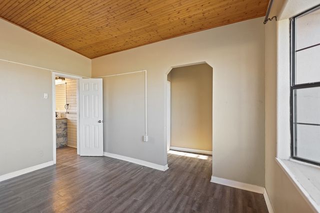 423 Mountain View Rd, Alpine, TX 79830