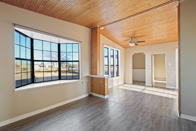 423 Mountain View Rd, Alpine, TX 79830