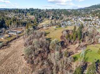 2633 Harris Street Drive, Kelso, WA 98626
