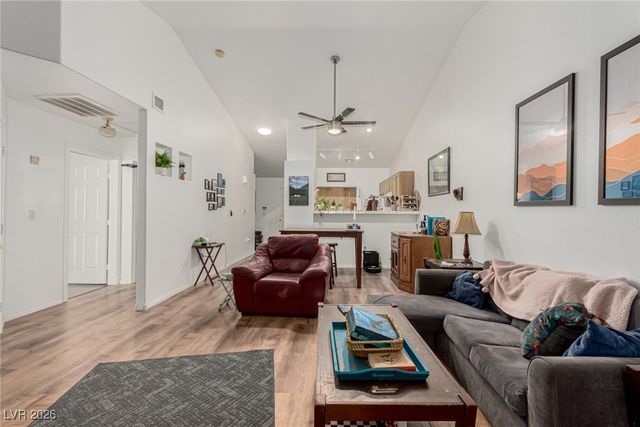 115 Tapatio Street, Henderson, NV 89074