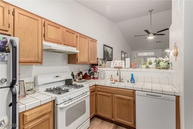 115 Tapatio Street, Henderson, NV 89074