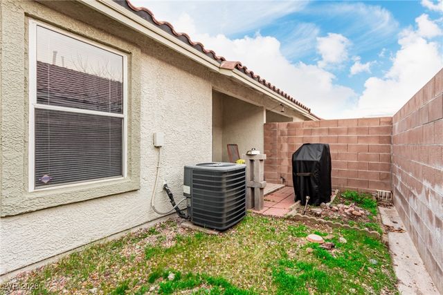 115 Tapatio Street, Henderson, NV 89074