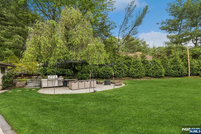 63 Eisenhower Drive, Cresskill, NJ 07626