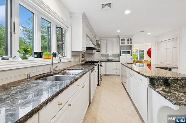 63 Eisenhower Drive, Cresskill, NJ 07626