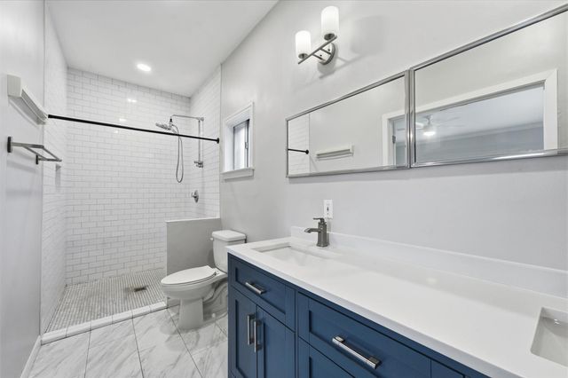 202 E 34th Street, Houston, TX 77018