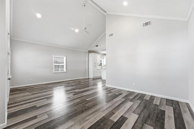 202 E 34th Street, Houston, TX 77018