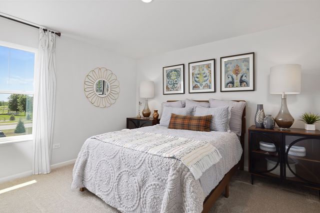 600 Lismore Circle, Elgin, IL 60124