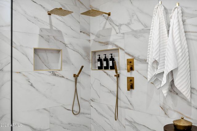 14 W BLUE RIDGE Way, Chandler, AZ 85248