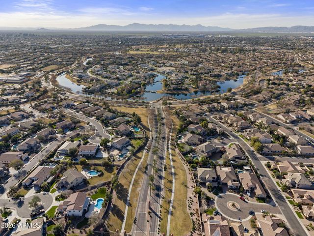 14 W BLUE RIDGE Way, Chandler, AZ 85248