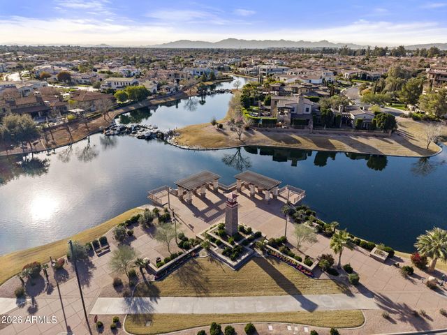 14 W BLUE RIDGE Way, Chandler, AZ 85248