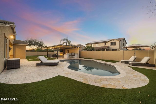 14 W BLUE RIDGE Way, Chandler, AZ 85248