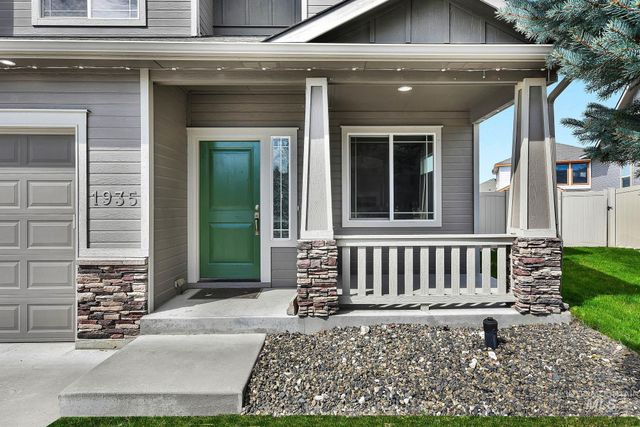 1935 S Sandcrest Way, Nampa, ID 83686
