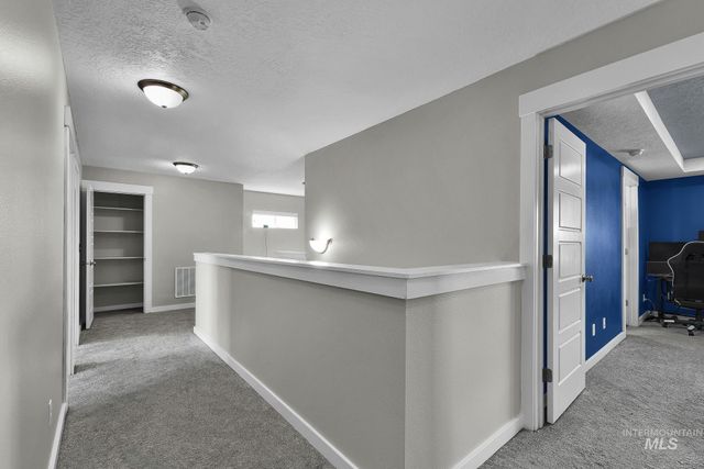 1935 S Sandcrest Way, Nampa, ID 83686