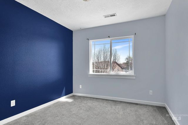 1935 S Sandcrest Way, Nampa, ID 83686