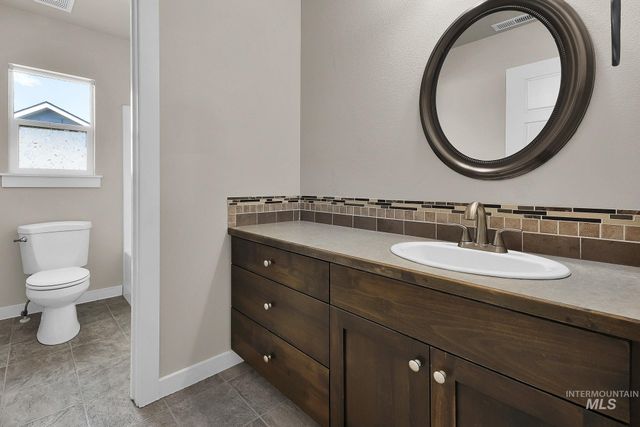 1935 S Sandcrest Way, Nampa, ID 83686