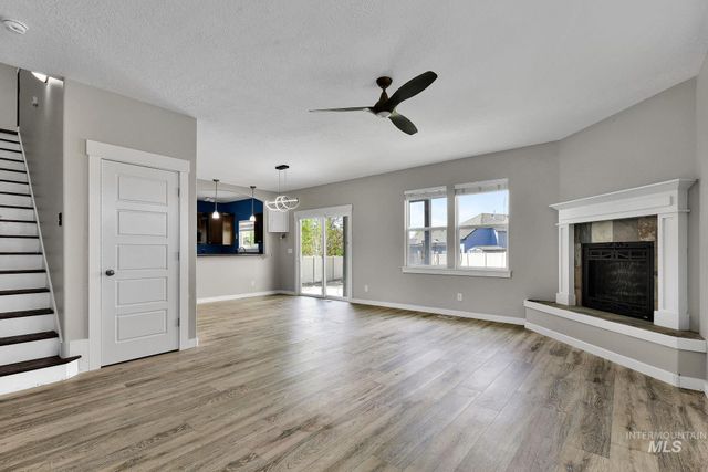 1935 S Sandcrest Way, Nampa, ID 83686