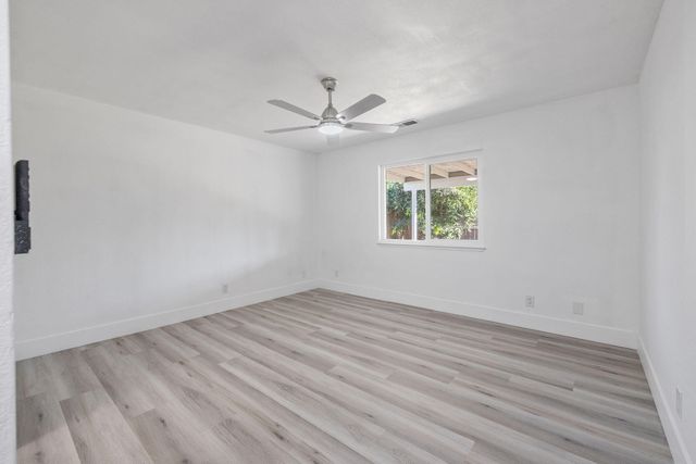 749 W Robin Drive, Visalia, CA 93291