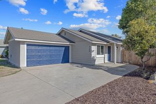 749 W Robin Drive, Visalia, CA 93291