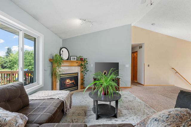 18566 96th Place N, Maple Grove, MN 55311