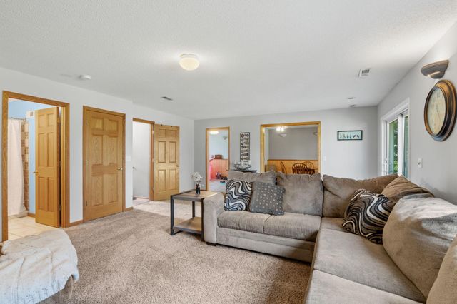 18566 96th Place N, Maple Grove, MN 55311